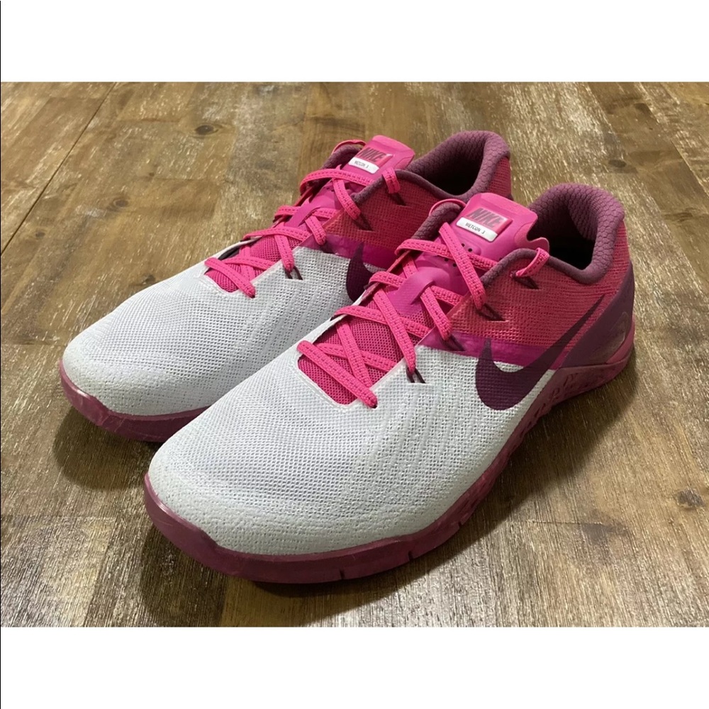 Nike Metcon 3 Pure Platinum Tea Berry  Crosscut